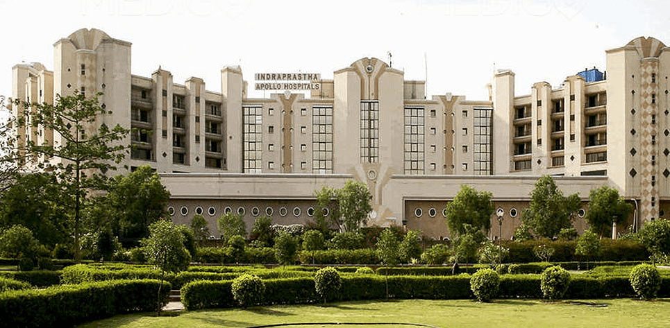 Indraprastha Apollo Hospital building