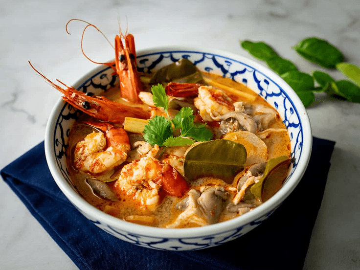Tom Yum Goong (spicy shrimp soup)