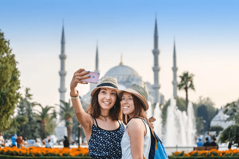 4-day hair transplant in Istanbul for solo travelers